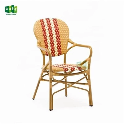 Rattan kaffistólahúsgögn
